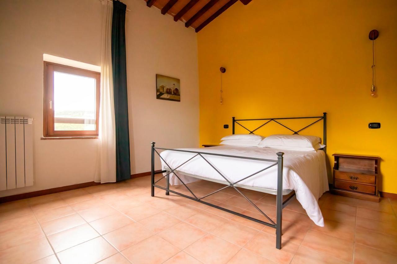 Casale Rancaglia Villa กุบบีโอ ภายนอก รูปภาพ