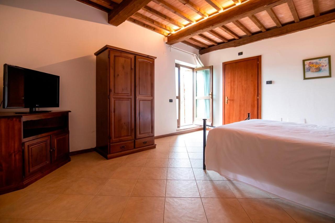Casale Rancaglia Villa กุบบีโอ ภายนอก รูปภาพ