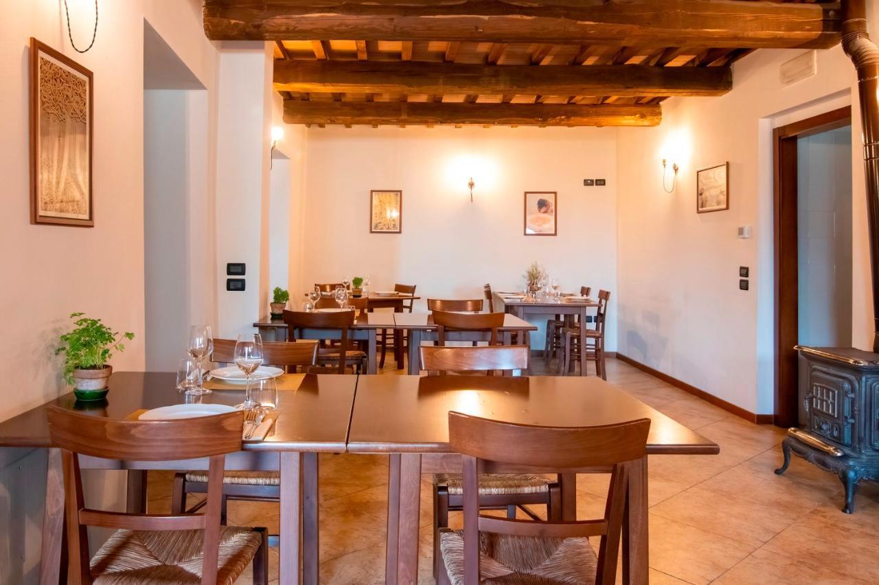 Casale Rancaglia Villa กุบบีโอ ภายนอก รูปภาพ