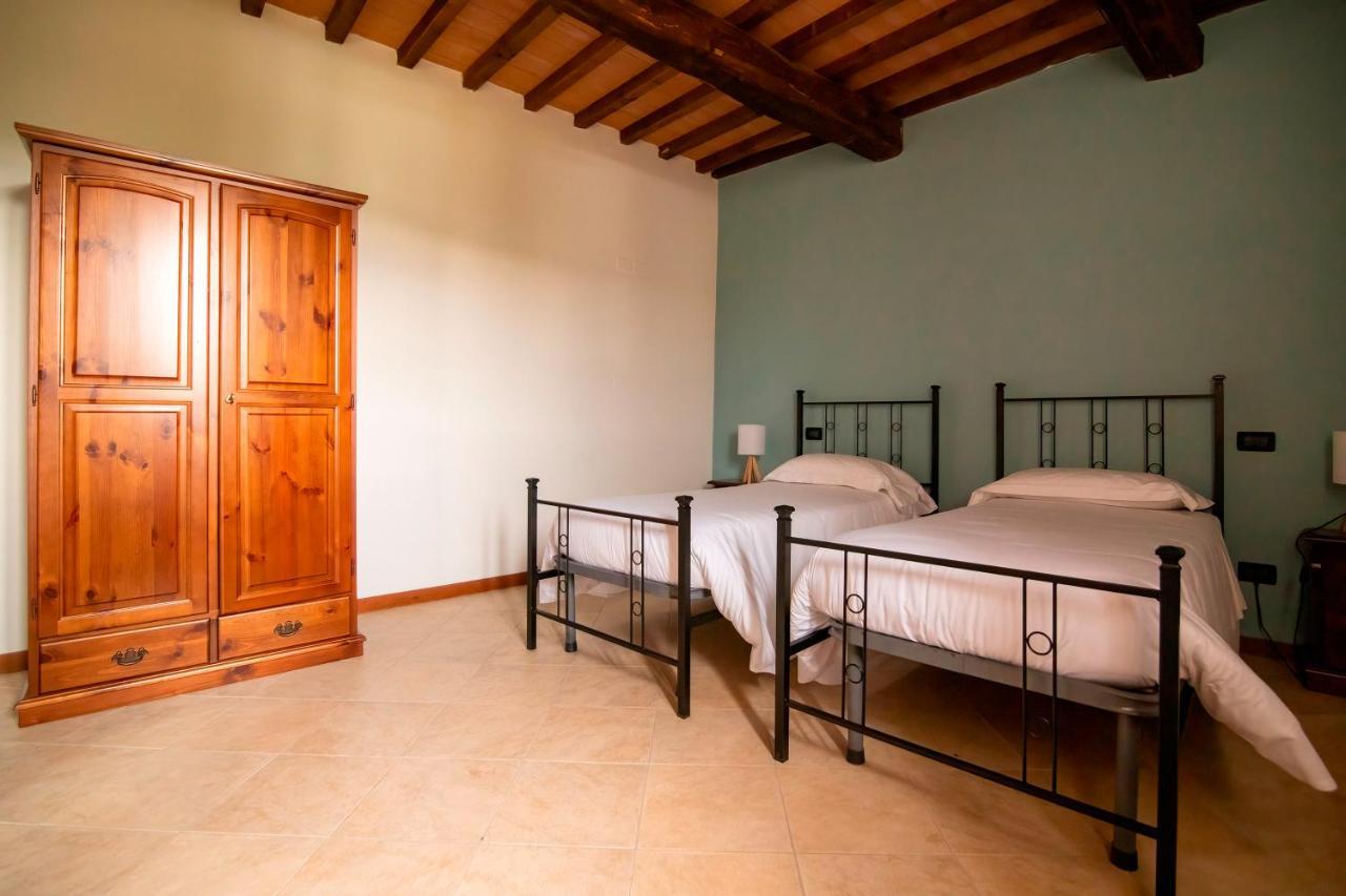 Casale Rancaglia Villa กุบบีโอ ภายนอก รูปภาพ
